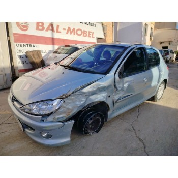 peugeot 206 berlina del año 2004