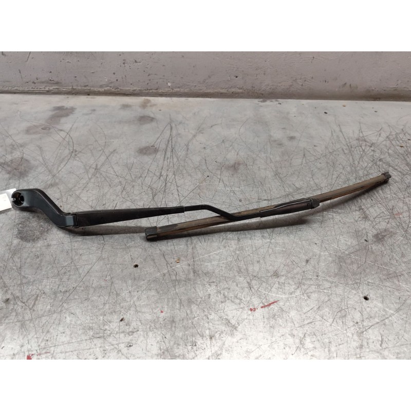 Recambio de brazo limpia delantero izquierdo para ford ecosport 1.0 ecoboost referencia OEM IAM   
