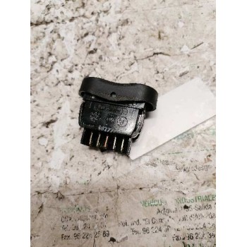 Recambio de mando elevalunas delantero izquierdo para dacia duster ambiance 4x2 referencia OEM IAM   5 PINS