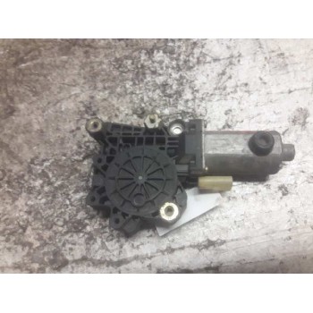 Recambio de motor elevalunas delantero izquierdo para ford mondeo berlina (gd) referencia OEM IAM 0130821680 2 PINS 