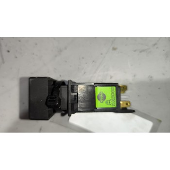 Recambio de interruptor para nissan trucks atleon tk160.95 referencia OEM IAM 253829X000  