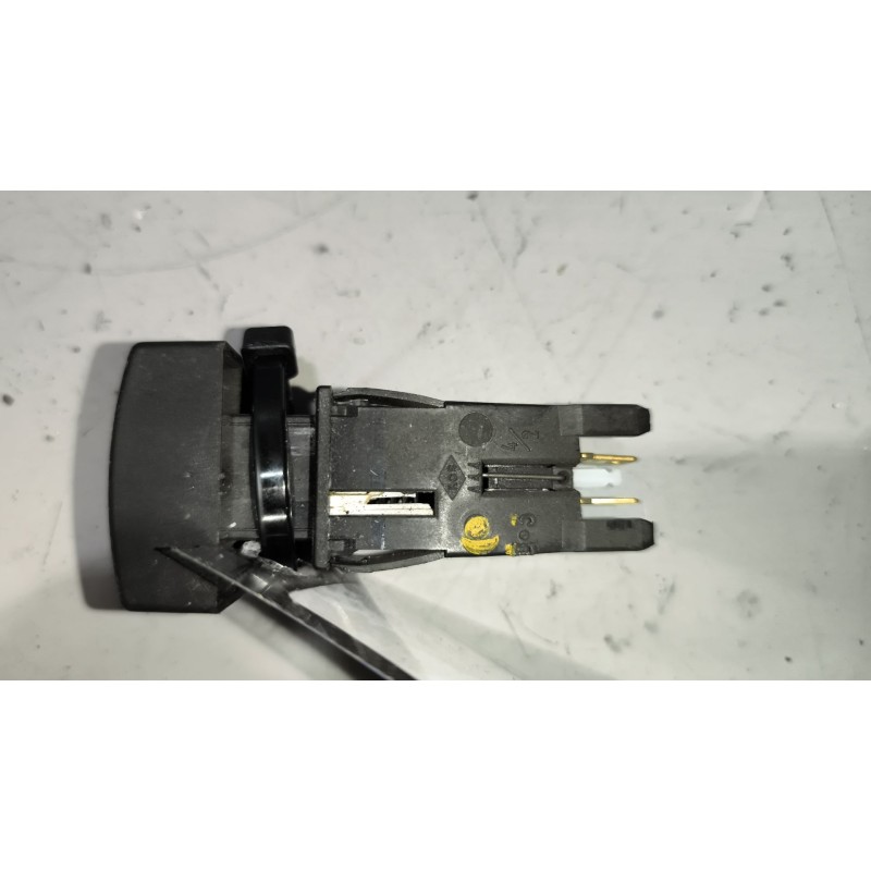 Recambio de interruptor para nissan trucks atleon tk160.95 referencia OEM IAM 253829X000 - Blanco 6