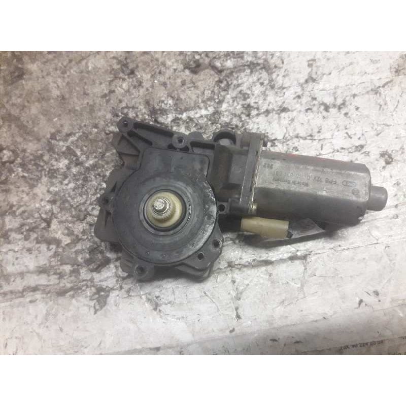 Recambio de motor elevalunas delantero derecho para ford mondeo berlina (gd) clx referencia OEM IAM 0130821681 2 PINS 2