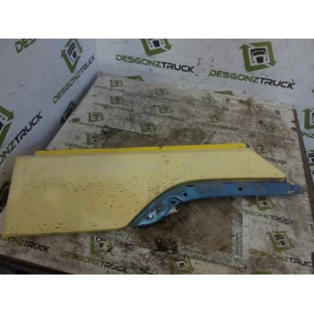 MOLDURA TRASERA CABINA DERECHA 