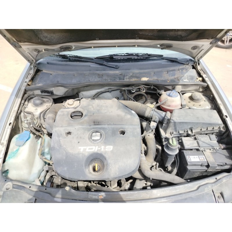 seat cordoba berlina (6k2) del año 2001
