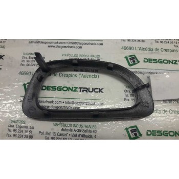 Recambio de guarnecidos varios para peugeot 307 berlina (s2) xt referencia OEM IAM 9634769777 MANETA INT. DEL. DCHA. 