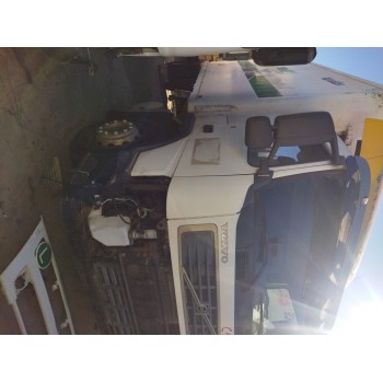 volvo fm 9 2002  del año 2003
