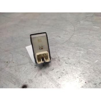 Recambio de mando elevalunas delantero derecho para hyundai accent (lc) gl 4p referencia OEM IAM  5 pins 