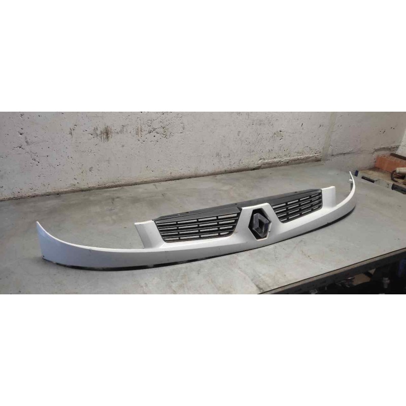 Recambio de rejilla delantera central para renault kangoo (f/kc0) 1.4 referencia OEM IAM 2