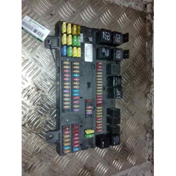 CAJA RELES / FUSIBLES 20568055 