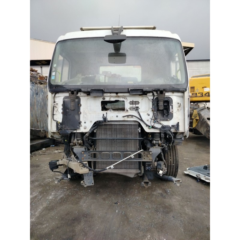 RENAULT PREMIUM LANDER