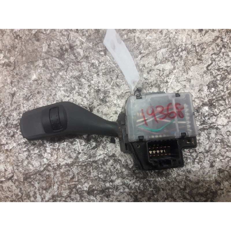 Recambio de mando limpia para ford c-max (cb3) ambiente referencia OEM IAM  12 PINS - Blanco 2