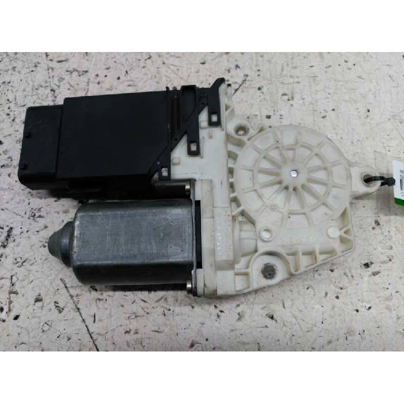 Recambio de motor elevalunas delantero derecho para seat toledo (1m2) stella referencia OEM IAM  F005S00062 BOSCH 2