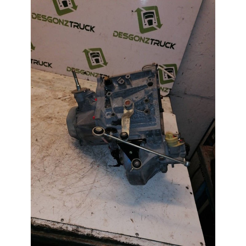 Recambio de caja cambios para peugeot 206 berlina xt referencia OEM IAM 20DL22 - Blanco 2