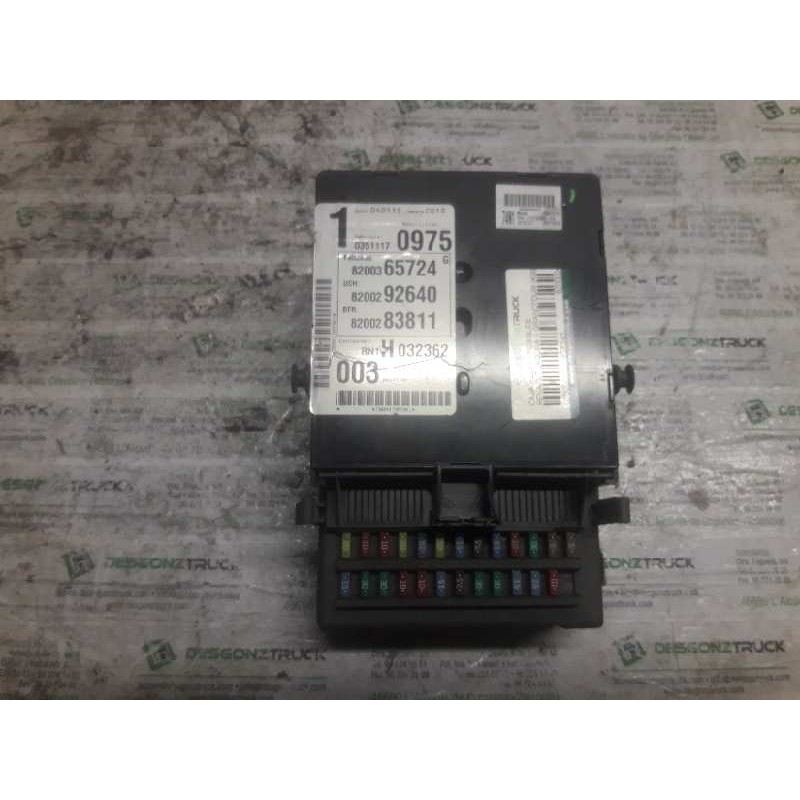 Recambio de caja reles / fusibles para renault laguna ii grandtour (kg0) dynamique referencia OEM IAM 8200004201E 8200283811A 82