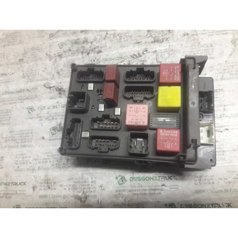Recambio de caja reles / fusibles para renault laguna ii grandtour (kg0) dynamique referencia OEM IAM 8200004201E 8200283811A 82 - Verde 2