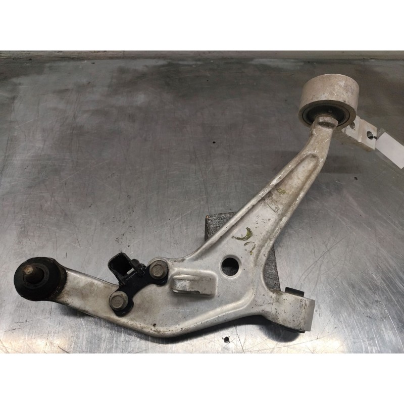 Recambio de brazo suspension inferior delantero derecho para nissan x-trail (t30) sport referencia OEM IAM   
