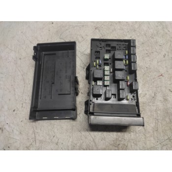 Recambio de caja reles / fusibles para chrysler voyager (rg) 2.5 crd se grand voyager referencia OEM IAM 05144580AB 05144508AB 