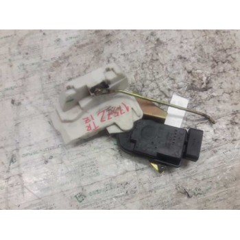 Recambio de cerradura puerta trasera izquierda para opel agila básico referencia OEM IAM B08SPLL 6 PINS 