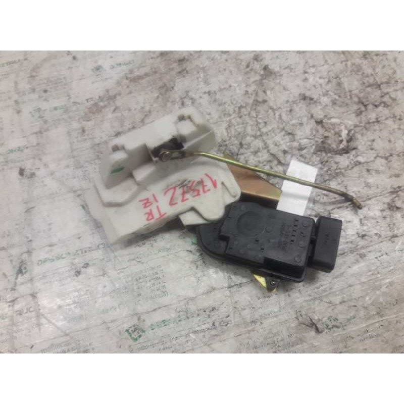 Recambio de cerradura puerta trasera izquierda para opel agila básico referencia OEM IAM B08SPLL 6 PINS 3