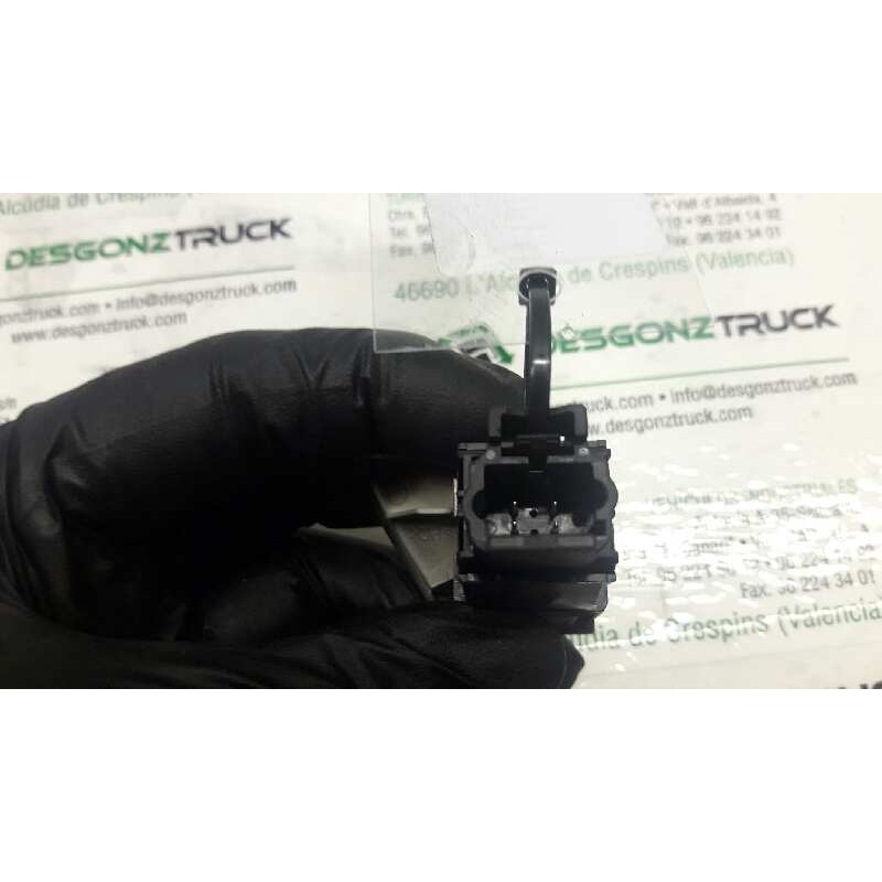 Recambio de mando cierre centralizado para peugeot 307 berlina (s2) xt referencia OEM IAM 9636668477 2