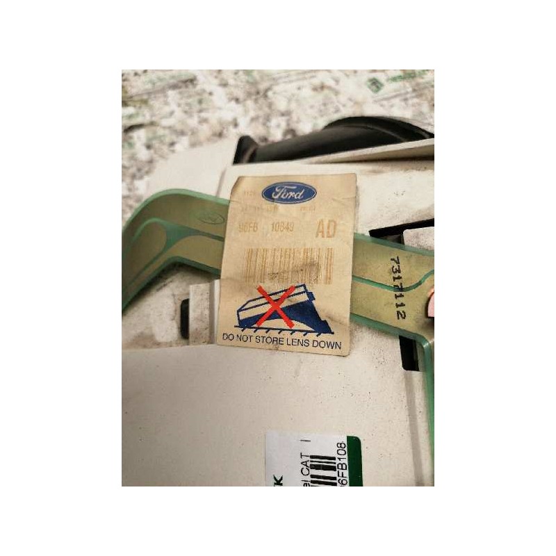 Recambio de cuadro instrumentos para ford fiesta berlina 1.8 diesel cat referencia OEM IAM 96FB10849AD 2