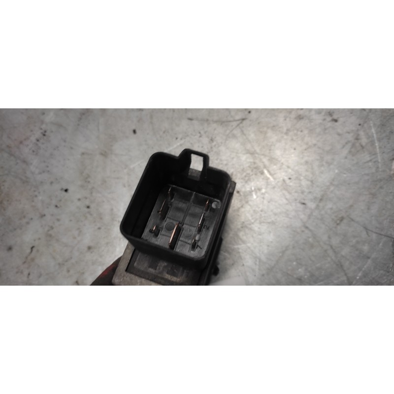 Recambio de caja precalentamiento para renault clio iii authentique referencia OEM IAM - Rojo 2