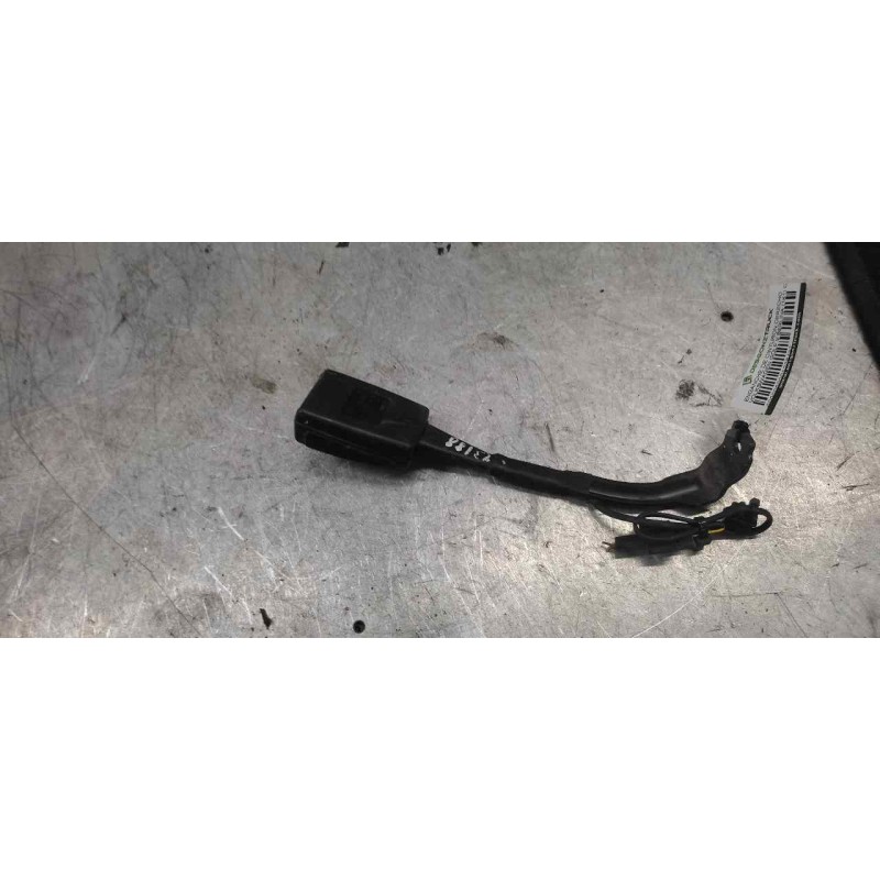 Recambio de enganche de cinturon delantero derecho para volkswagen golf v berlina (1k1) conceptline (e) referencia OEM IAM   