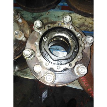 Recambio de buje trasero derecho para iveco eurocargo tector chasis  (modelo 65 e 15) tráfico urbano referencia OEM IAM   