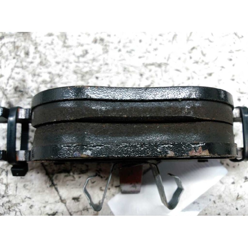 Recambio de pastillas de freno delanteras para ford focus berlina (cap) ambiente (d) referencia OEM IAM - Blanco 2