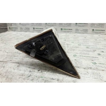 Recambio de retrovisor derecho para mitsubishi colt (cj0) 1600 glx referencia OEM IAM E201826 ELECTRICO BLANCO