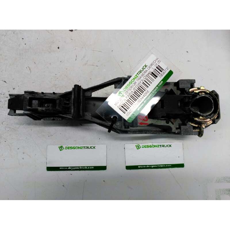 Recambio de maneta exterior trasera derecha para skoda fabia (6y2/6y3) classic referencia OEM IAM 3B0837205GFKZ - Rojo 2