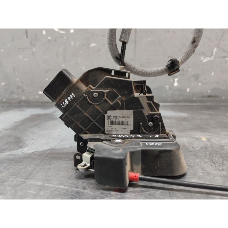 Recambio de cerradura puerta trasera izquierda para ford mondeo ber. (ca2) 2.0 tdci cat referencia OEM IAM 6M2AR26413BC - Negro 2