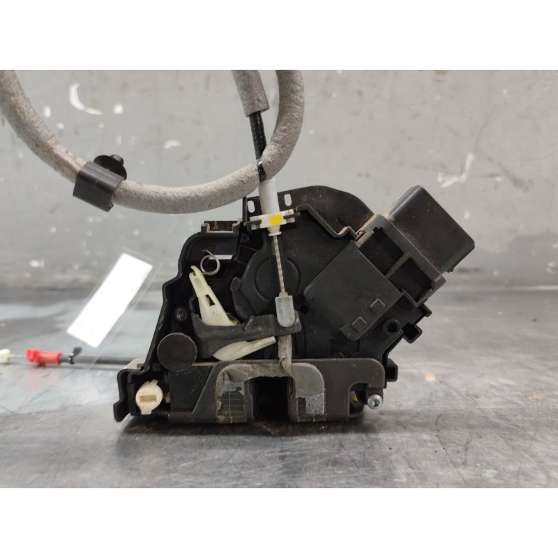 Recambio de cerradura puerta trasera izquierda para ford mondeo ber. (ca2) 2.0 tdci cat referencia OEM IAM 6M2AR26413BC - Negro 4