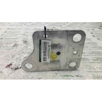 Recambio de soportes paragolpes para renault megane ii berlina 5p confort authentique referencia OEM IAM  PARTE DELANTERA DERECH