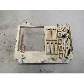 CAJA RELES / FUSIBLES 81254446074 