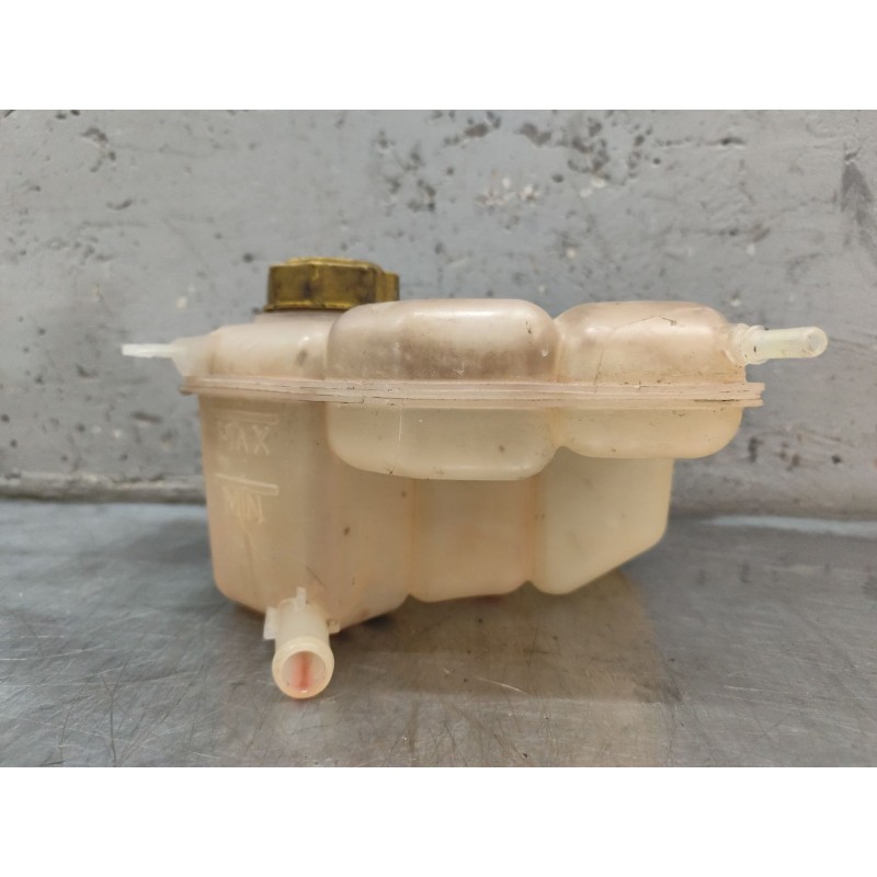 Recambio de deposito expansion para ford fiesta (cbk) ambiente referencia OEM IAM 2S6H8K218BE - Rojo 4