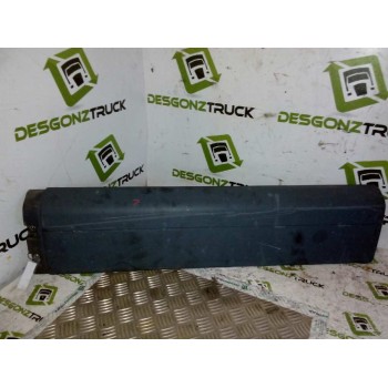 MOLDURA TRASERA CABINA 81612100369 81612100375 IZQUIERDA