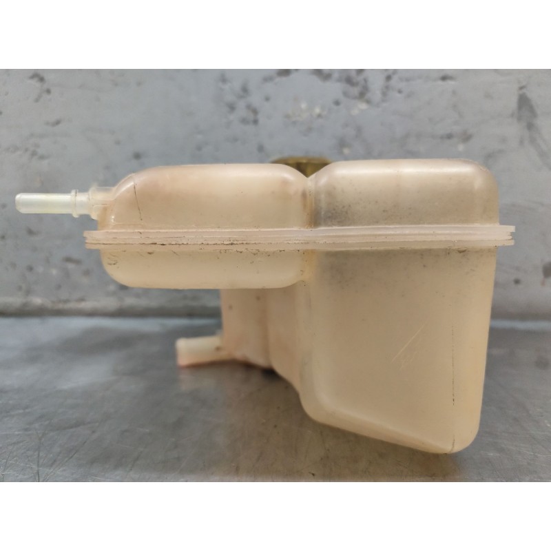 Recambio de deposito expansion para ford fiesta (cbk) ambiente referencia OEM IAM 2S6H8K218BE - Rojo 5