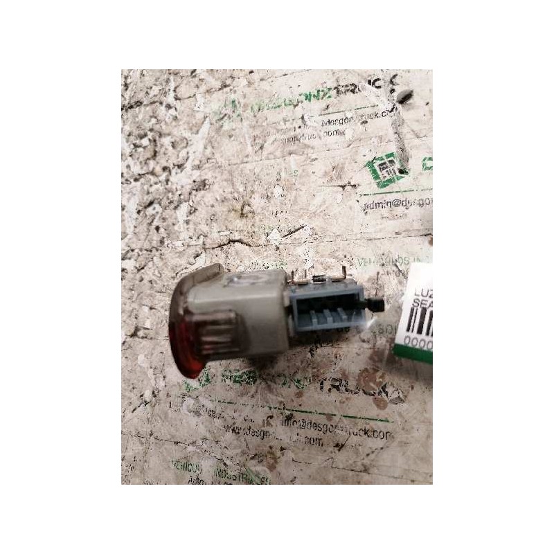 Recambio de luz interior para seat leon (1m1) referencia OEM IAM 1J0947411B 2 PINS 2