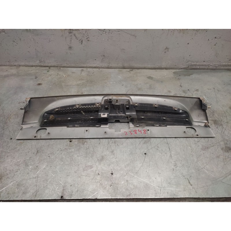 Recambio de rejilla delantera central para peugeot partner (s2) rancho plus referencia OEM IAM - Gris 2