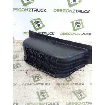 Recambio de estribo derecho para renault trucks mascott 160 dxi referencia OEM IAM   