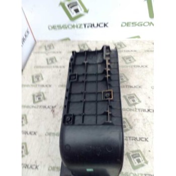 Recambio de estribo derecho para renault trucks mascott 160 dxi referencia OEM IAM   