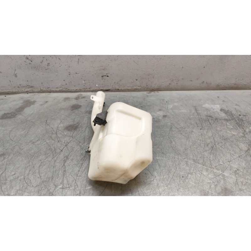 Recambio de deposito limpia para ford fiesta (cbk) ambiente referencia OEM IAM 2S6117618AH - Rojo 4
