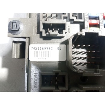 Recambio de caja reles / fusibles para volvo fl xxx 7.2 diesel referencia OEM IAM 7421169993  