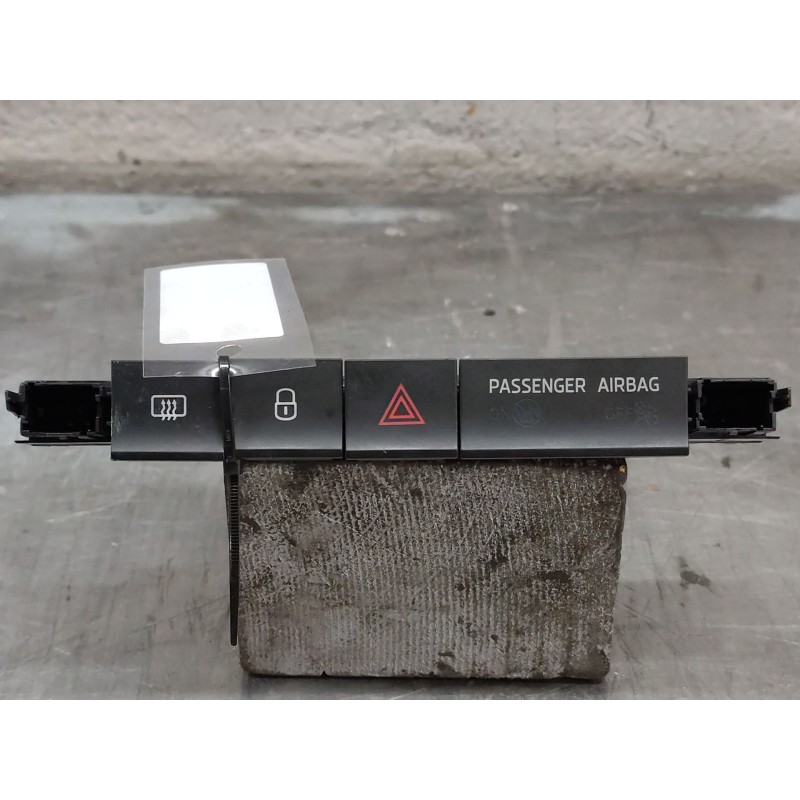Recambio de warning para skoda fabia iii (nj3) 1.4 tdi referencia OEM IAM 6V0927132  