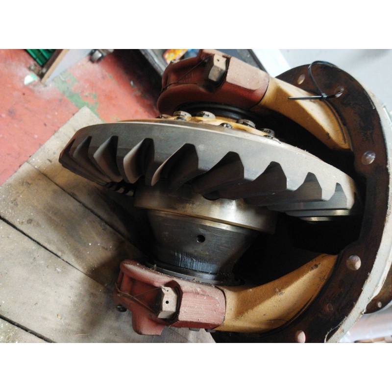 Recambio de grupo para volvo fl 7 fki intercooler 180 kw 4x2 corto referencia OEM IAM EV85B RATIO:4.25/8X34 4