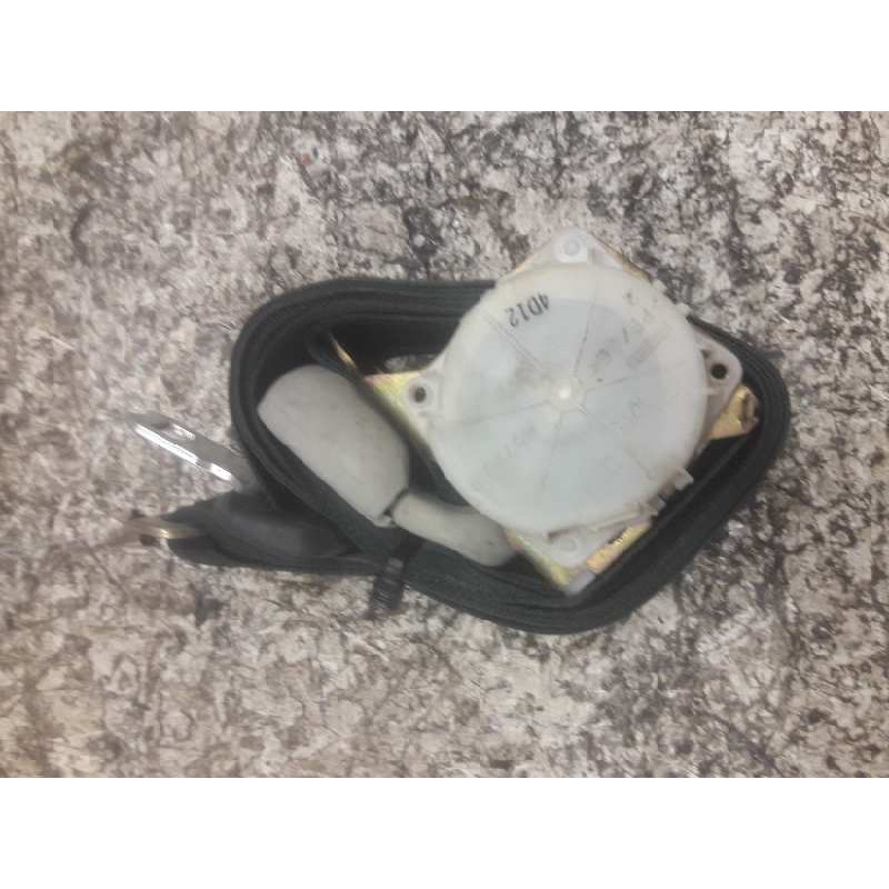 Recambio de cinturon seguridad trasero derecho para toyota corolla verso (r1) 1.8 luna referencia OEM IAM H073811 2ª FILA