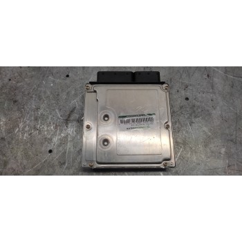 Recambio de centralita motor uce para bmw serie 3 berlina (e46) 320d referencia OEM IAM 0281010565 7789572 