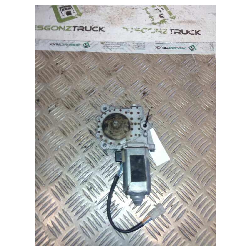 Recambio de motor elevalunas delantero derecho para scania serie 4 (p/r 144 l) fsa 460 (4x2) e2 corto cr 13 / 14 b referencia OE 3